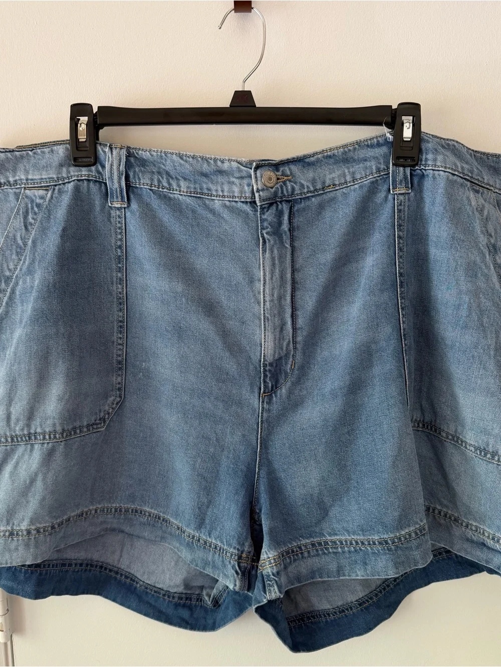 Old Navy High-Waisted OGC Chino Shorts -- 3.5-inch inseam - Picture 2 of 7